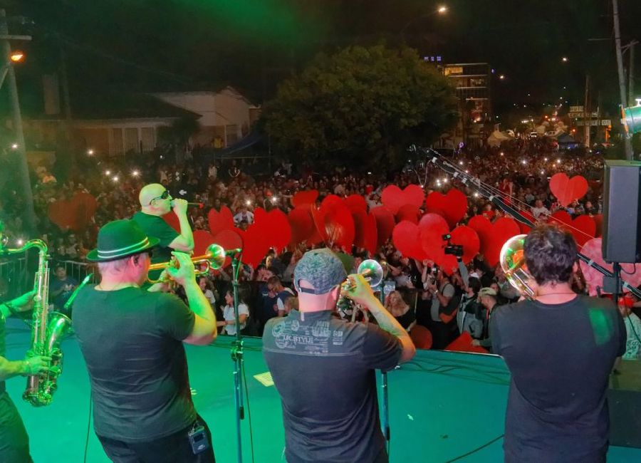 Más de 70 mil berazateguenses disfrutaron de los festejos y del espectacular cierre de La Mosca.