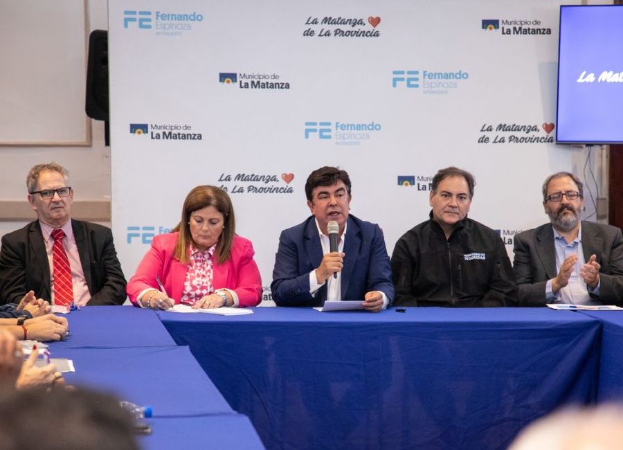 El encuentro tuvo lugar en el Salón Malvinas Argentinas del Palacio municipal. Allí, se resumió el trabajo realizado hasta ahora y se recibieron las propuestas por parte de los distintos sectores que representan a los vecinos del distrito.
