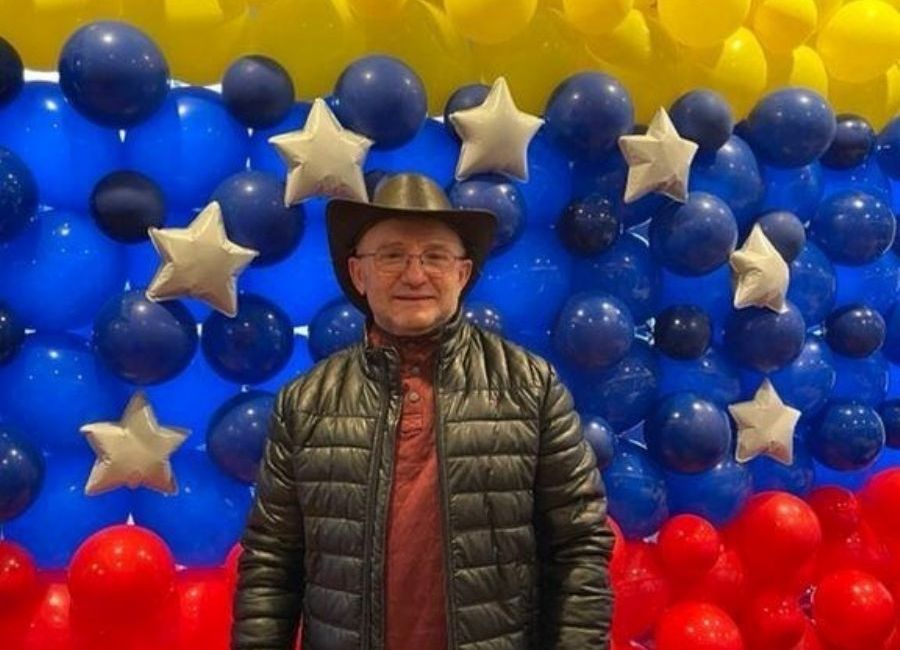 Desde su incorporación al elenco en 2016, Guevara ha sido un miembro clave en la interpretación de piezas representativas de la música venezolana.